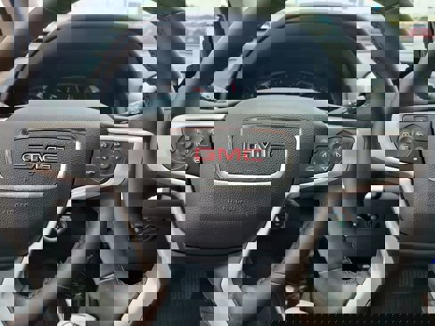 Used 2024 GMC Terrain SLT w/ Infotainment Package II image 34