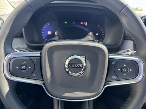 New 2026 Volvo XC40 B4 Core w/ Protection Package image 30