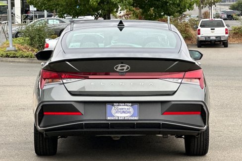 New 2025 Hyundai Elantra Sport image 5