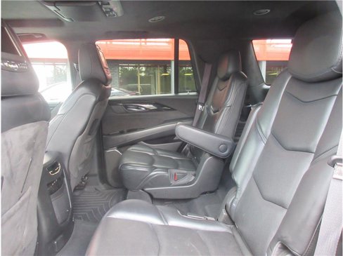 Used 2017 Cadillac Escalade Platinum image 26