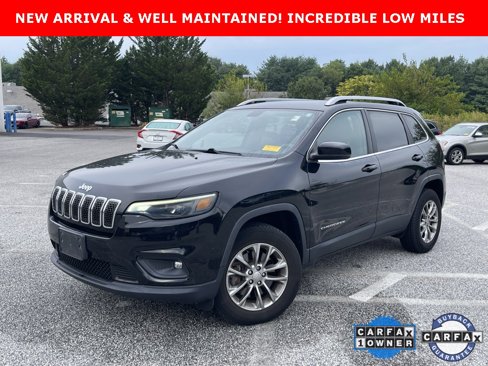 Used 2019 Jeep Cherokee Latitude Plus w/ Cold Weather Group image 1