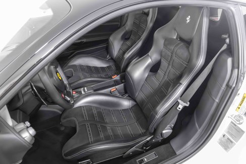 Used 2016 Ferrari 488 GTB image 31