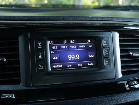 Used 2017 Chrysler Pacifica Touring-L image 13