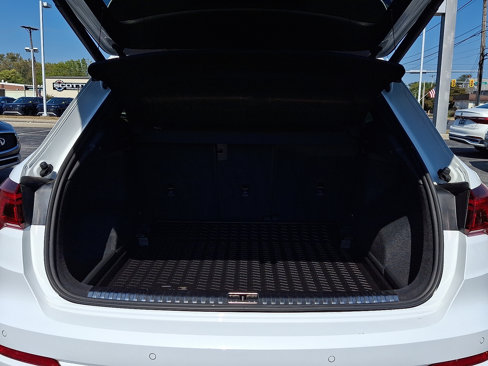 Used 2022 Audi Q3 2.0T Premium Plus w/ Premium Plus Package image 28