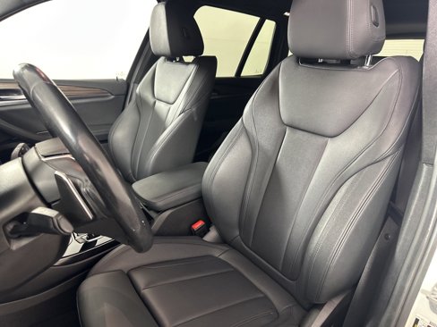 Used 2019 BMW X3 xDrive30i w/ Premium Package image 11