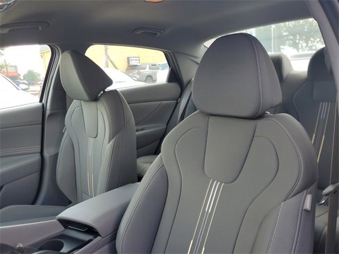 New 2025 Hyundai Elantra Sport image 12