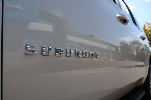 Used 2015 Chevrolet Suburban LT image 6