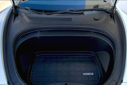 Used 2020 Tesla Model 3 Standard Range image 9