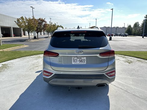 Used 2020 Hyundai Santa Fe SEL w/ Convenience Package image 9
