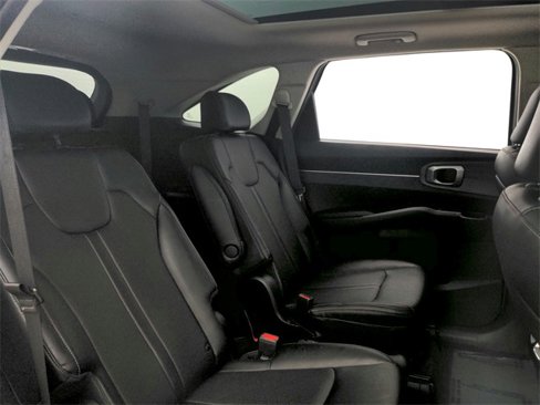 Used 2021 Kia Sorento EX w/ Panoramic Sunroof Package image 42