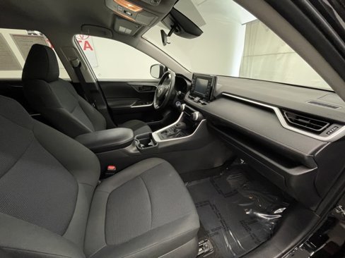 Certified 2020 Toyota RAV4 LE image 8