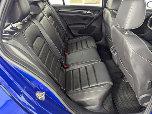 Used 2018 Volkswagen Golf R 4-Door image 32