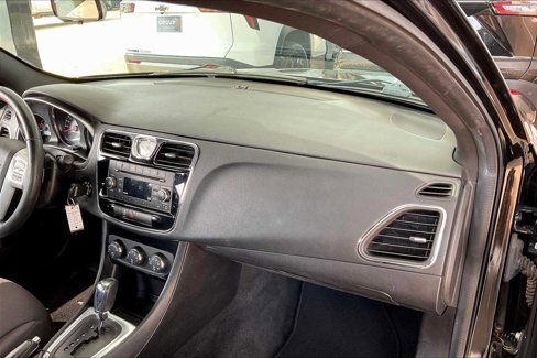 Used 2013 Chrysler 200 Touring w/ S Exterior Appearance Pkg image 17
