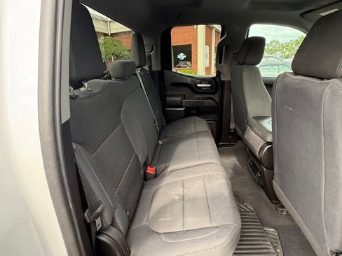 Used 2019 Chevrolet Silverado 1500 Custom Trail Boss w/ Custom Convenience Package image 16