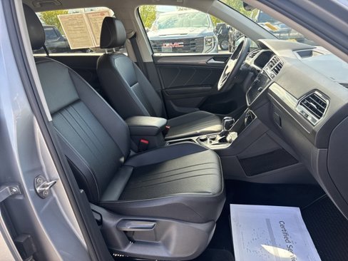 Used 2022 Volkswagen Tiguan SE image 26