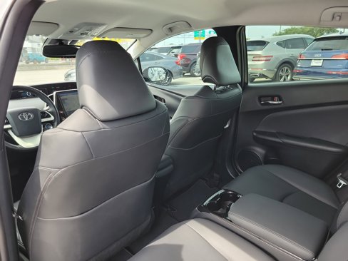 Used 2019 Toyota Prius Prime Advanced image 22