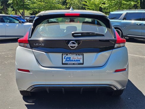 New 2025 Nissan Leaf S image 6