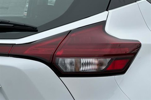 New 2025 Nissan Kicks Play S image 30
