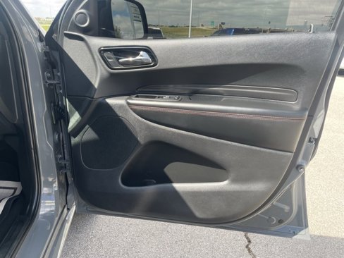 Used 2023 Dodge Durango GT image 13