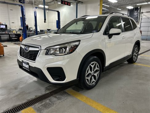 Used 2019 Subaru Forester Premium w/ All-Weather Package image 4