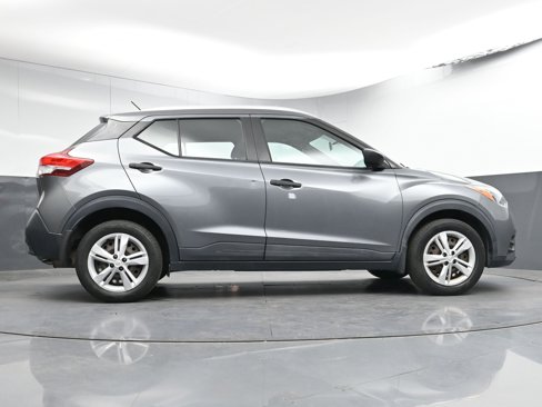 Used 2019 Nissan Kicks S image 20
