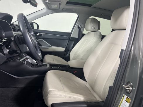 Used 2022 Audi Q3 2.0T Premium Plus w/ Premium Plus Package image 18
