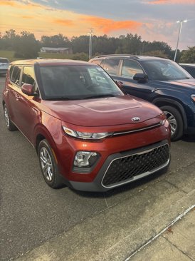 Used 2021 Kia Soul LX image 3
