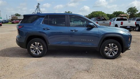 New 2026 Chevrolet Equinox LT image 9