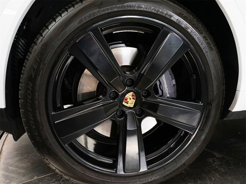 Used 2024 Porsche Cayenne image 7
