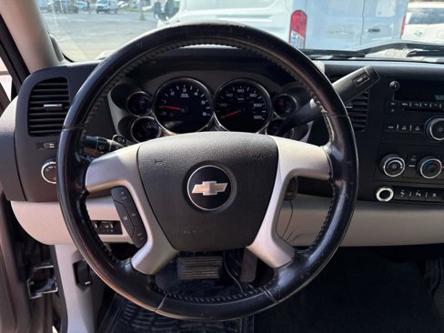 Used 2009 Chevrolet Silverado 2500 LT w/ Safety Package image 12