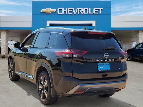 Used 2023 Nissan Rogue SL w/ SL Premium Package image 4