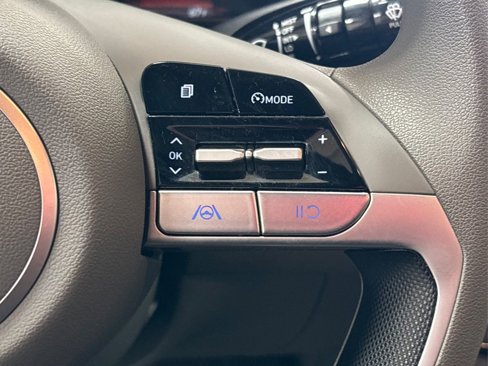 Used 2023 Hyundai Elantra SEL image 26