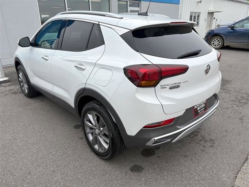Used 2023 Buick Encore GX Essence w/ Experience Buick Package image 4