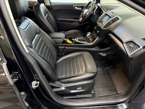 Used 2018 Ford Edge SEL w/ Equipment Group 201A image 38