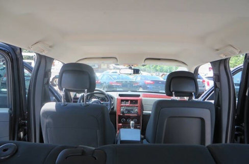Used 2012 Jeep Liberty Sport image 15