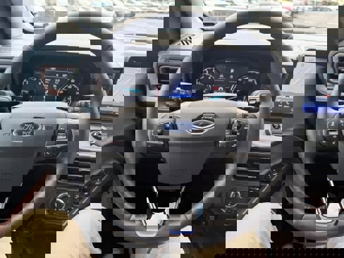 Used 2024 Ford Maverick Lariat image 23