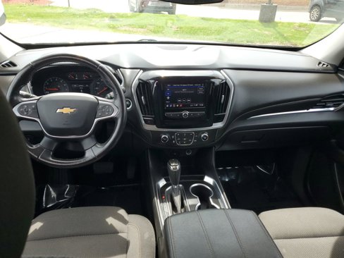 Used 2020 Chevrolet Traverse LT image 10