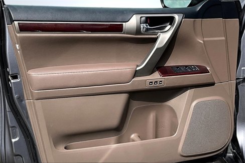 Used 2016 Lexus GX 460 image 23