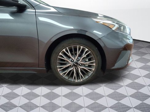 Used 2023 Kia Forte GT-Line w/ GT-Line Premium Package image 10