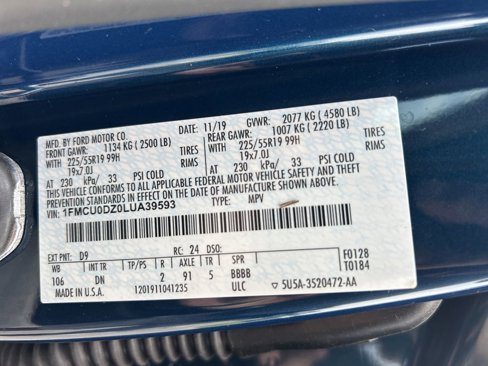 Used 2020 Ford Escape Titanium image 33