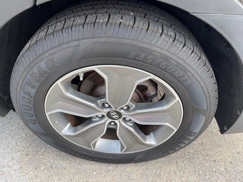Used 2016 Hyundai Santa Fe SE image 9