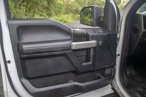 Used 2019 Ford F150 Raptor w/ Equipment Group 801A Mid image 5