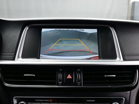 Used 2020 Kia Optima LX image 18