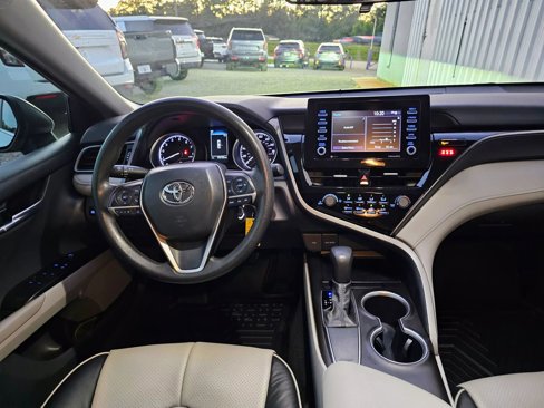 Used 2021 Toyota Camry LE w/ Carpet Mat Package (TMS) image 9