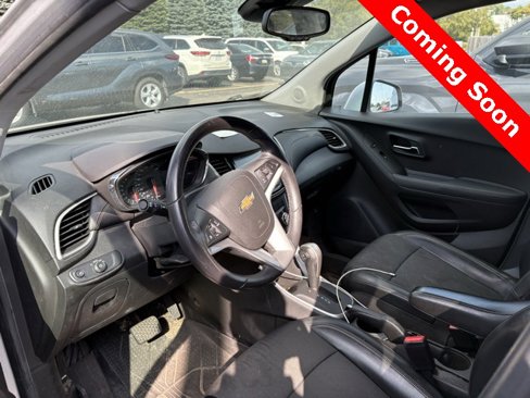 Used 2017 Chevrolet Trax LT w/ LT Convenience Package image 8