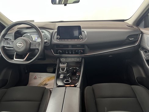 Used 2023 Nissan Rogue S image 14