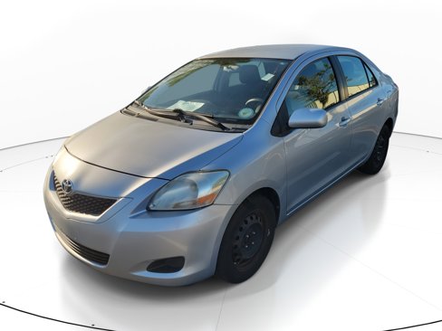 Used 2012 Toyota Yaris Sedan image 3