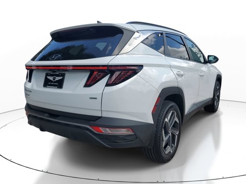 Used 2023 Hyundai Tucson SEL w/ Convenience Package image 3