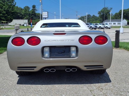 Used 2001 Chevrolet Corvette Convertible w/ Preferred Equipment Group2 image 5