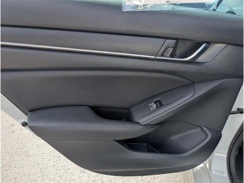 Used 2019 Honda Accord Sport image 11